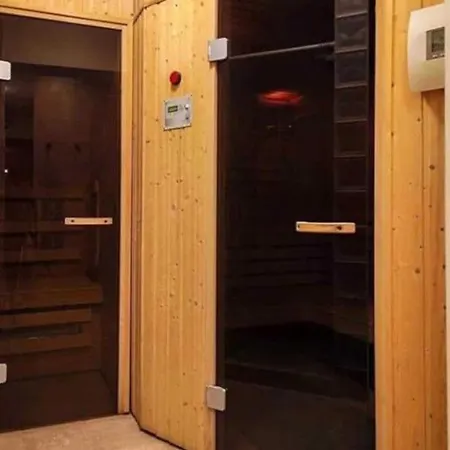 Apartament Hayos Free Sauna & Jacuzzi
