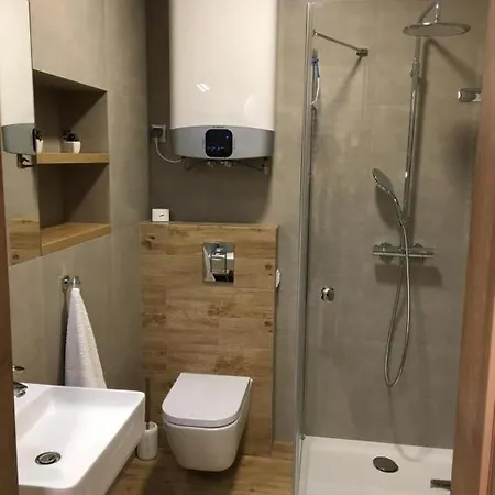 アパート Apartament Perla Jaszczurowka Zakopane Free Sauna & Jacuzzi
